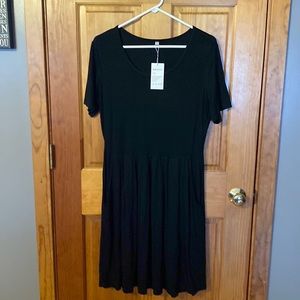 NWT/Auselily short sleeve T Shirt dress/ With pockets .